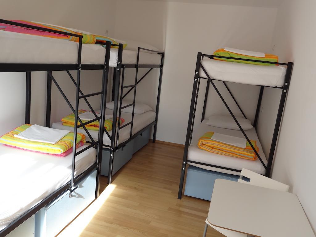 Hostel Alieti Izola Kamer foto